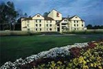 Отель Red Roof Inn & Suites Charlotte - Huntersville