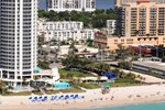 Отель DoubleTree by Hilton Ocean Point Resort & Spa Sunny Isles