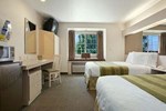 Microtel Inn & Suites - Lodi   N. Stockton