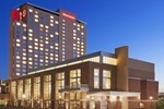 Отель Sheraton Overland Park Hotel at the Convention Center