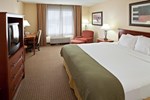 Отель Holiday Inn Express Hotel & Suites GREENVILLE
