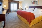 Отель Holiday Inn Express Hotel & Suites Minot South