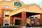 Отель La Quinta Inn & Suites Springfield Airport Plaza