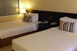 Отель Thanatthicha Buri Lake Resort & Spa