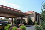 Отель Clarion Inn and Suites Grand Rapids Airport
