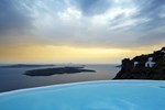 Апартаменты Aqua Luxury Suites Santorini