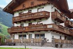 Отель Holiday Home Franz Mayrhofenramsau