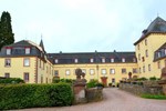 Апартаменты Holiday Home Burg Schmidtheim Schmidtheim
