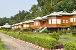 Отель Rose Valley Lataguri Forest Retreat