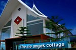 Отель Aie Angek Cottage