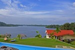Отель Kalla Bongo Lake Resort