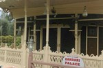 Houseboat Zaindari Palace