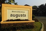Отель Hotel Augusta Pelabuhan Ratu