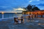 Отель Centauria Lake Resort