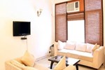 Laurent & Benon Luxury Service Apartment - DLF Phase 1