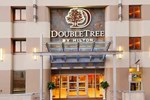 Отель DoubleTree by Hilton Hotel & Suites Pittsburgh Downtown