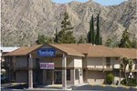 Отель Travelodge Inn and Suites Yucca Valley/Joshua Tree National Park