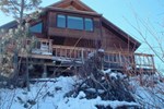 Апартаменты Streamside Vacation Cabin Rental in Beautiful Garden Valley, Idaho