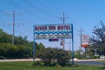 Отель River Inn