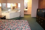 Отель Country Club Inn & Suites