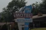 Отель The Blue Jay Motel