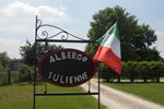 Отель Albergo Julienne