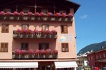Отель Hotel Alle Alpi