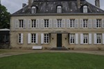 Апартаменты Holiday Home Chateau Des Lambeys Saint Aubin Sur Loire