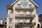 Апартаменты Apartment Le Phalene Saint Palais Sur Mer V