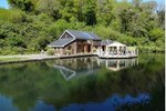 Мини-отель Lodge on the Lake