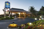 Отель Best Western Plus South Coast Inn