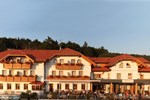 Отель Wander- und Wellnesshotel Hüttenhof