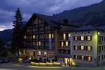 Отель Hotel Alpina Parpan