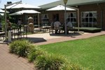 Lakeview Airport Lodge