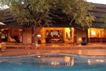 Отель Tuningi Safari Lodge