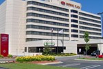 Отель Crowne Plaza Hotels & Resorts Auburn Hills