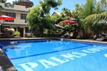 Отель Palms Cove Resort