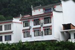 Yangshuo Moon Resort Hotel