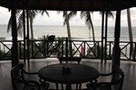 Отель Warahena Beach Hotel
