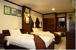Отель Nakhaburi Hotel & Resort Udonthani