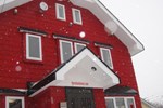 Отель The Red Ski House