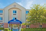 Отель Candlewood Suites Orange County Irvine East