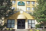 Отель La Quinta Inn & Suites Salem, NH