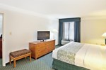 Отель La Quinta Inn & Suites Cincinnati Sharonville