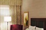 Отель Hampton Inn & Suites Crabtree