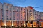 Отель Hampton Inn & Suites Orlando Airport at Gateway Village