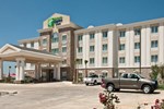 Отель Holiday Inn Express Hotel and Suites Pearsall