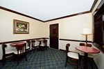 Отель Quality Inn & Suites Mooresville