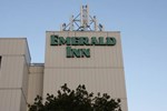 Отель Emerald Inn