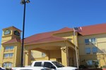 Отель La Quinta Inn & Suites Laredo Airport